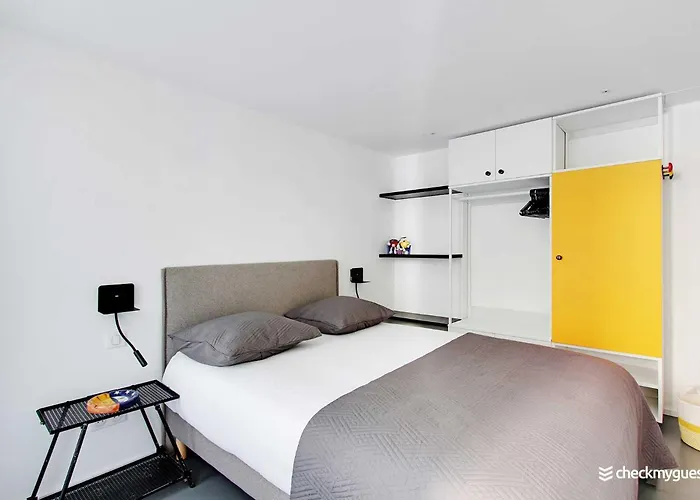 Authentic Apartment - 2Br-6P - Le Marais