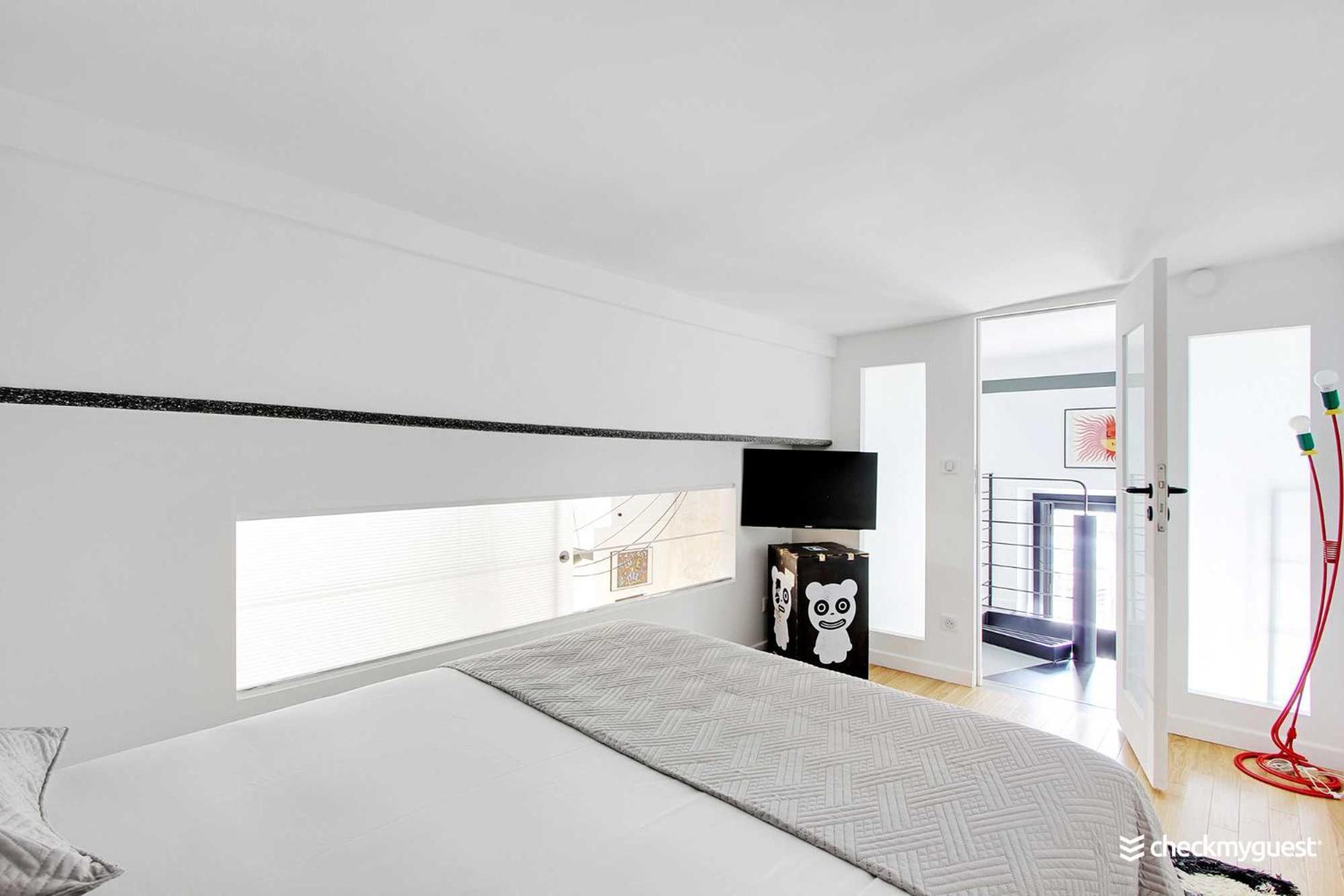 Authentic - 2br-6p - Le Marais Apartment *